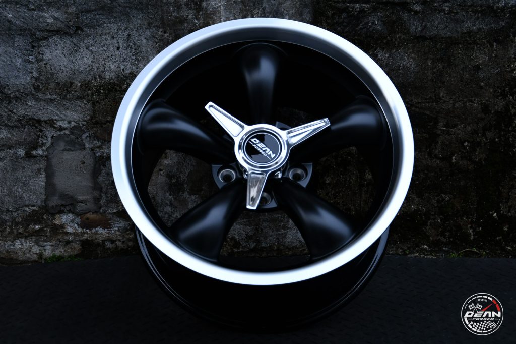 VE12 | MATTE BLACK MACHINED LIP | 17 INCH
